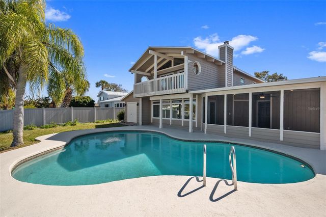 8461 FLAGSTONE DRIVE, Tampa, FL 33615