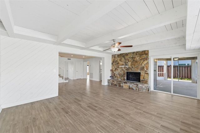 8461 FLAGSTONE DRIVE, Tampa, FL 33615