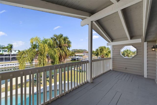 8461 FLAGSTONE DRIVE, Tampa, FL 33615