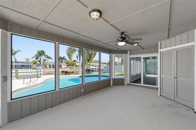 8461 FLAGSTONE DRIVE, Tampa, FL 33615