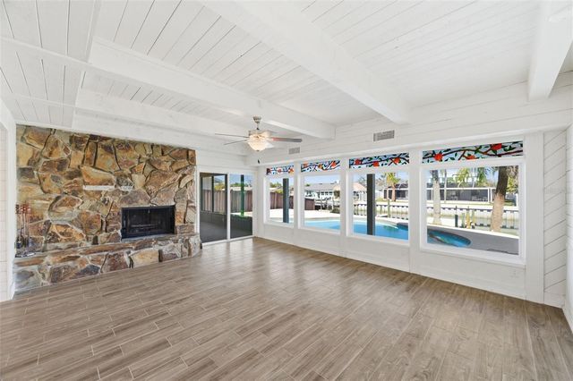 8461 FLAGSTONE DRIVE, Tampa, FL 33615