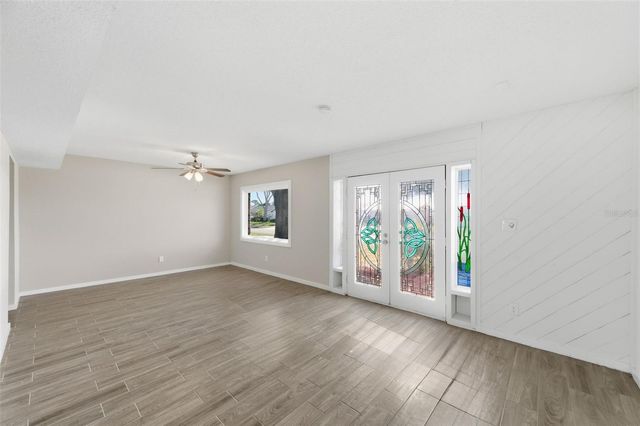 8461 FLAGSTONE DRIVE, Tampa, FL 33615