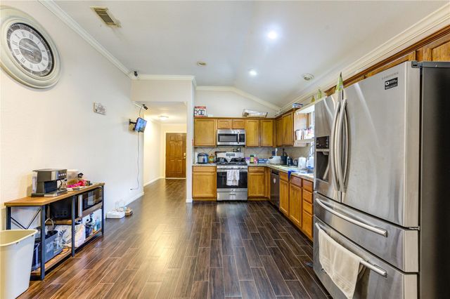 9642 Sugarblossom Lane, Sugar Land, TX 77498