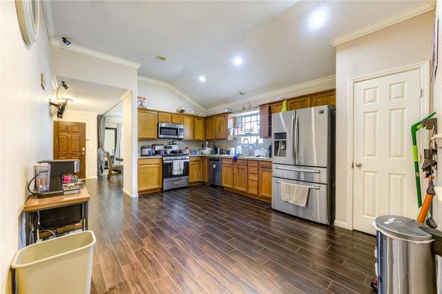 9642 Sugarblossom Lane, Sugar Land, TX 77498