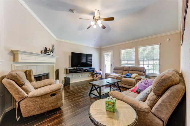 9642 Sugarblossom Lane, Sugar Land, TX 77498