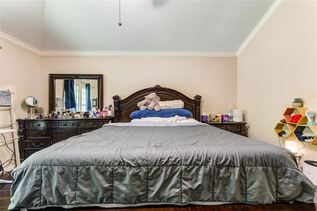 9642 Sugarblossom Lane, Sugar Land, TX 77498