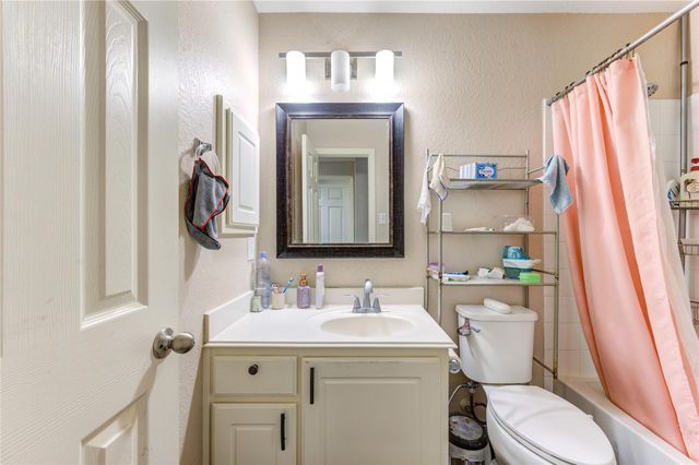 9642 Sugarblossom Lane, Sugar Land, TX 77498