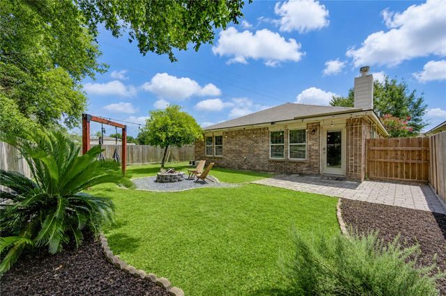 9642 Sugarblossom Lane, Sugar Land, TX 77498