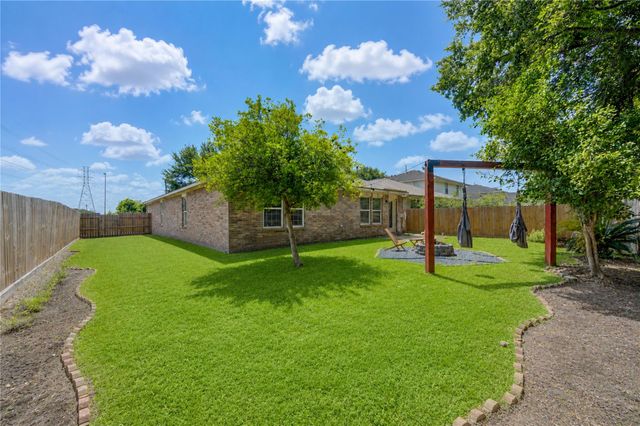 9642 Sugarblossom Lane, Sugar Land, TX 77498