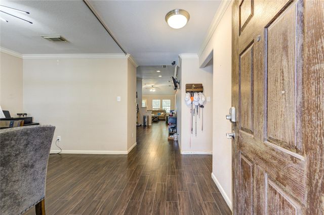 9642 Sugarblossom Lane, Sugar Land, TX 77498