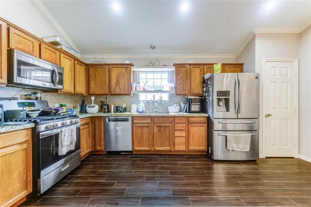 9642 Sugarblossom Lane, Sugar Land, TX 77498