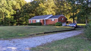 150 Sylvis Rd, Dickson, TN 37055