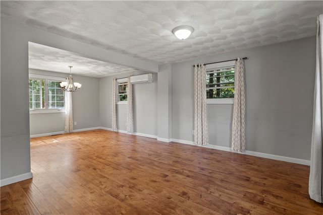 2 Medieval Way, West Warwick, RI 02893