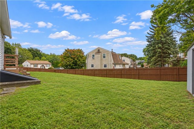 2 Medieval Way, West Warwick, RI 02893