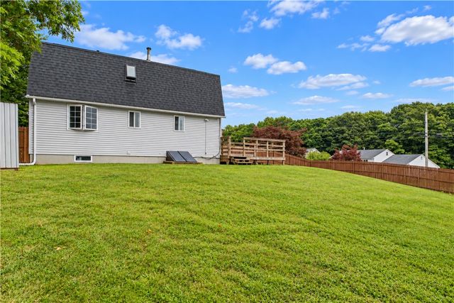 2 Medieval Way, West Warwick, RI 02893