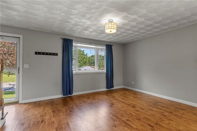 2 Medieval Way, West Warwick, RI 02893