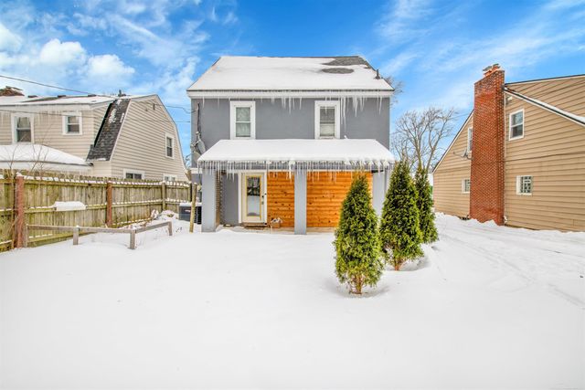 14 Utica Road, Pontiac, MI 48341