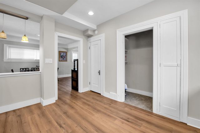 14 Utica Road, Pontiac, MI 48341