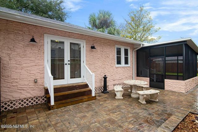 314 6TH Street N, Jacksonville Beach, FL 32250