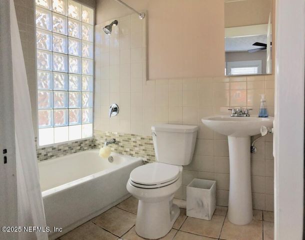 314 6TH Street N, Jacksonville Beach, FL 32250