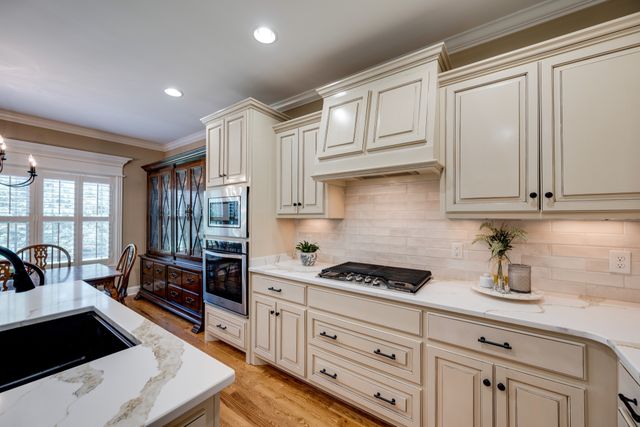 3126 Robinwood Dr, Murfreesboro, TN 37128