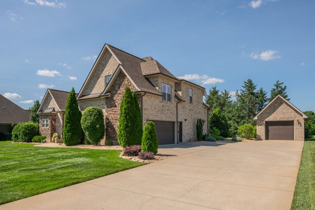 3126 Robinwood Dr, Murfreesboro, TN 37128