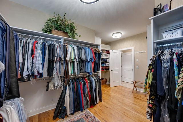 3126 Robinwood Dr, Murfreesboro, TN 37128