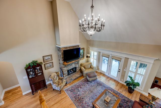 3126 Robinwood Dr, Murfreesboro, TN 37128