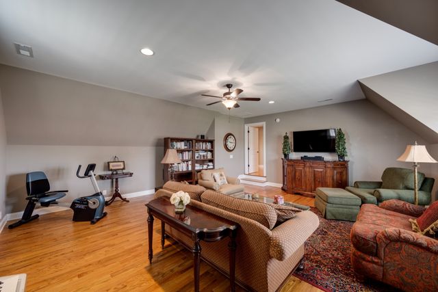 3126 Robinwood Dr, Murfreesboro, TN 37128