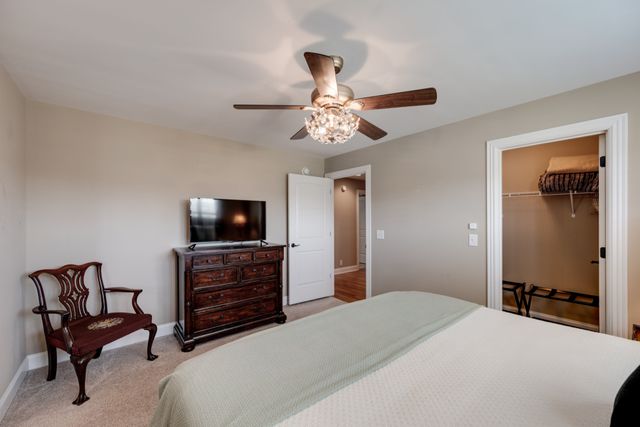 3126 Robinwood Dr, Murfreesboro, TN 37128