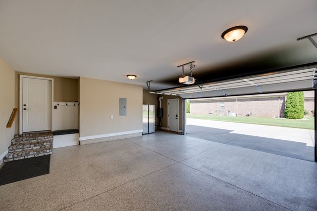 3126 Robinwood Dr, Murfreesboro, TN 37128
