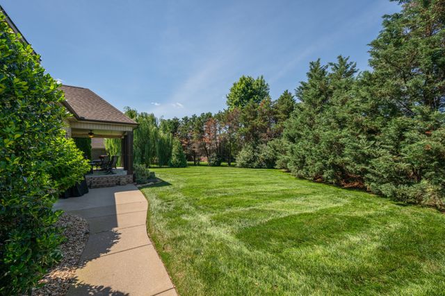 3126 Robinwood Dr, Murfreesboro, TN 37128