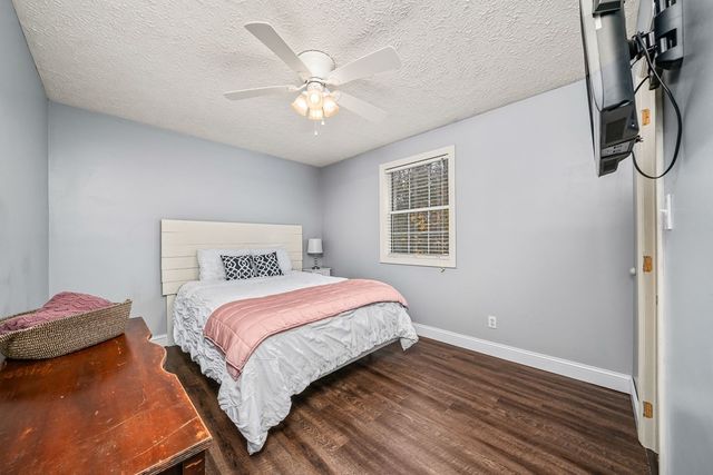 19 Honeysuckle Rd, Pikeville, TN 37367