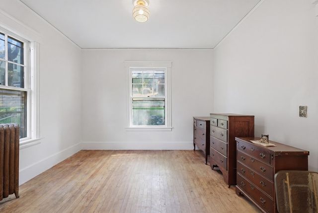 76 Grant St, Gardner, MA 01440