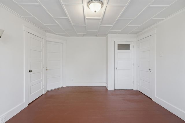 76 Grant St, Gardner, MA 01440