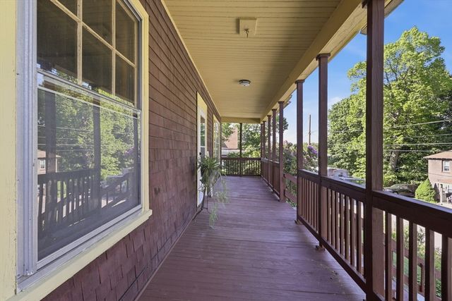 76 Grant St, Gardner, MA 01440