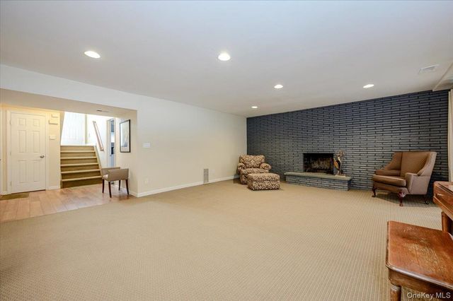 718 Arbuckle Avenue, Woodmere, NY 11598