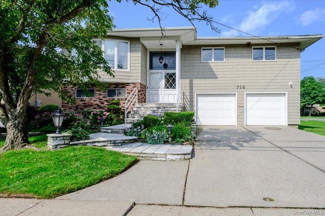 718 Arbuckle Avenue, Woodmere, NY 11598