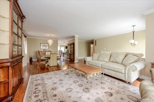 718 Arbuckle Avenue, Woodmere, NY 11598