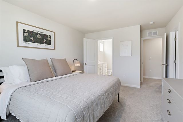 104 South Drive, West Seneca, NY 14218