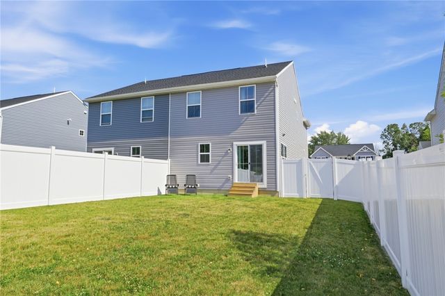 104 South Drive, West Seneca, NY 14218