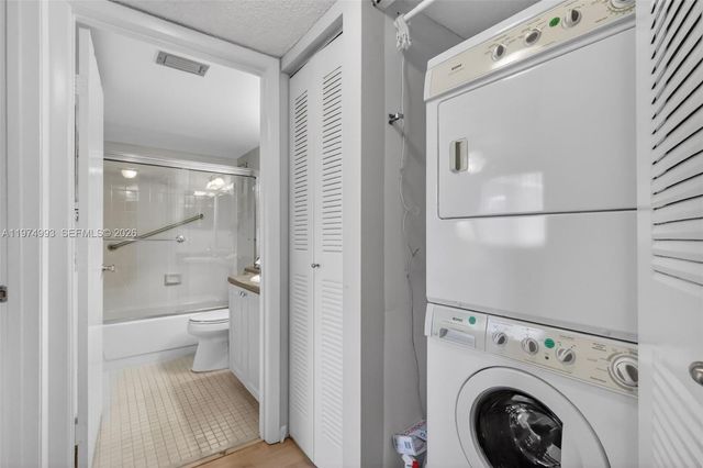 7145 N Huntington Ln 205, Delray Beach, FL 33446