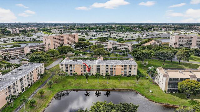 7145 N Huntington Ln 205, Delray Beach, FL 33446