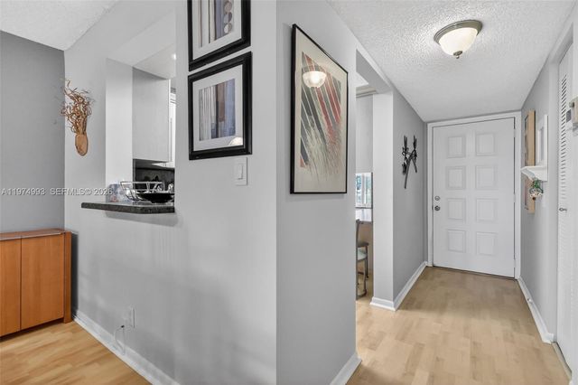 7145 N Huntington Ln 205, Delray Beach, FL 33446