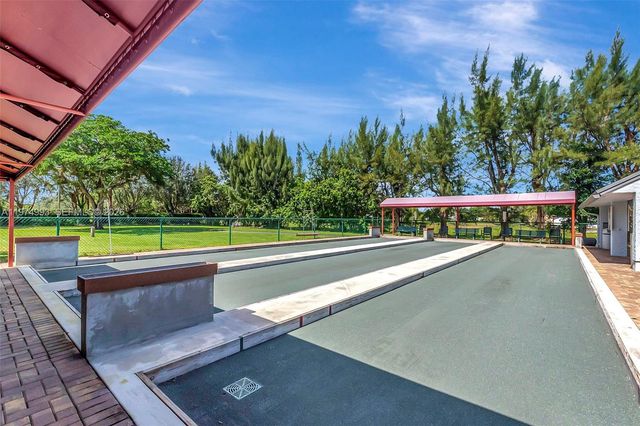 7145 N Huntington Ln 205, Delray Beach, FL 33446