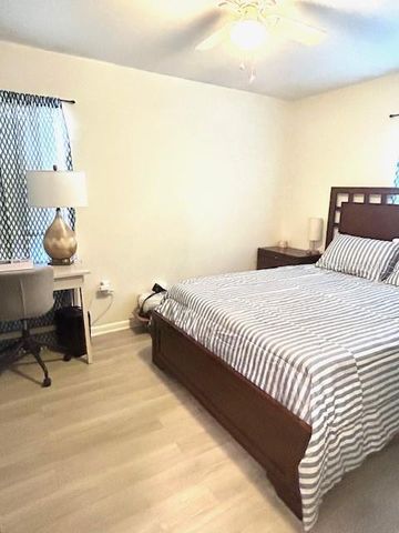 10418 N OTIS AVENUE, Tampa, FL 33612