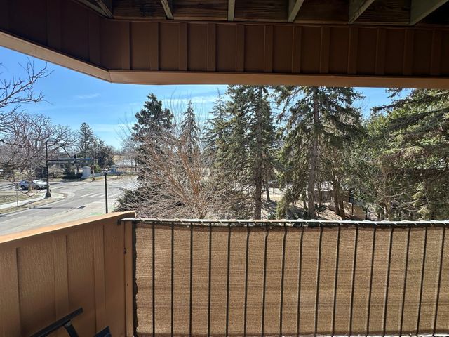 3540 Hennepin Avenue 202, Minneapolis, MN 55408