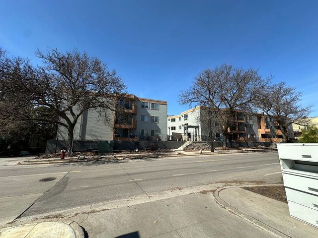 3540 Hennepin Avenue 202, Minneapolis, MN 55408