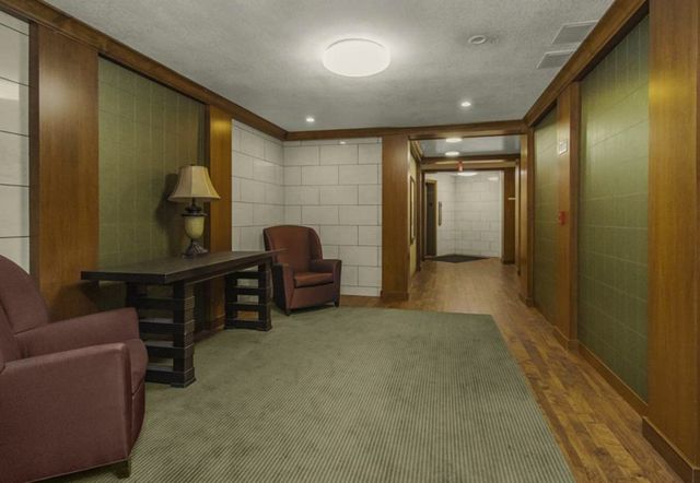 3540 Hennepin Avenue 202, Minneapolis, MN 55408