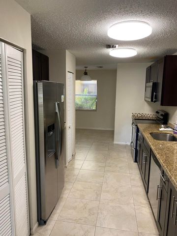 9801 NW 1st Court 9801, Plantation, FL 33324